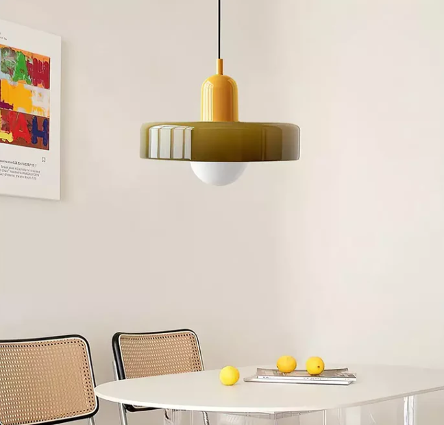 Lámpara colgante Bauhaus en vidrio coloreado